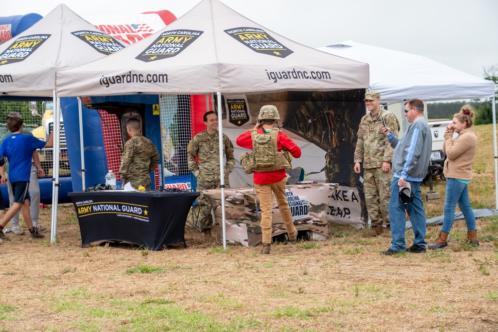 NCARNG RRB, NCNG Museum &amp; 430th EOD @ First Fruits Farm Memorial Balloon Festival