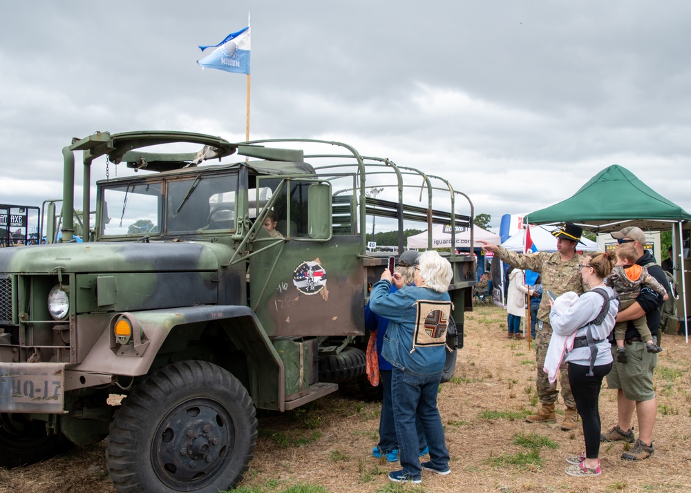 NCARNG RRB, NCNG Museum &amp; 430th EOD @ First Fruits Farm Memorial Balloon Festival