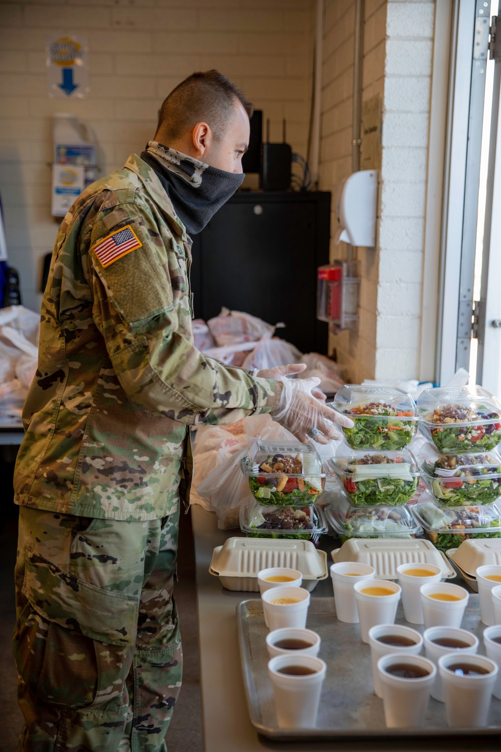 AZNG Assists Local Food Bank