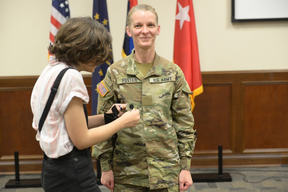 38th Infantry Division promotes logistics officer to lieutenant colonel