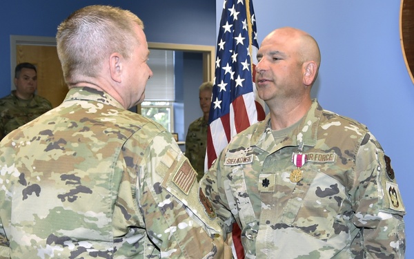 127 IG receives award