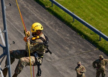 NY Command Chief Visits 105th Airlift Wing