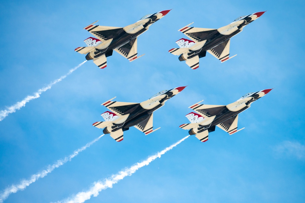 Thunderbirds perform at Sound of Speed Air Show