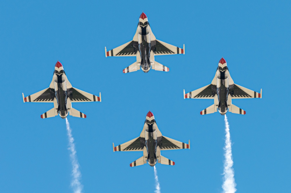 Thunderbirds perform at Sound of Speed Air Show