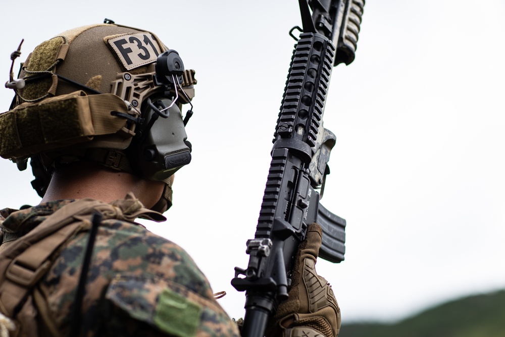 FRP Marines weapons familiarization training