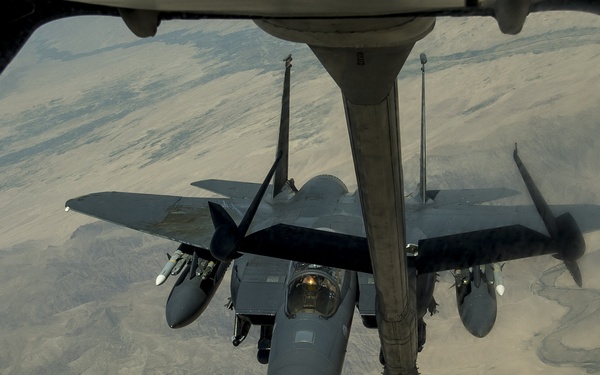 F15-E aerial refueling