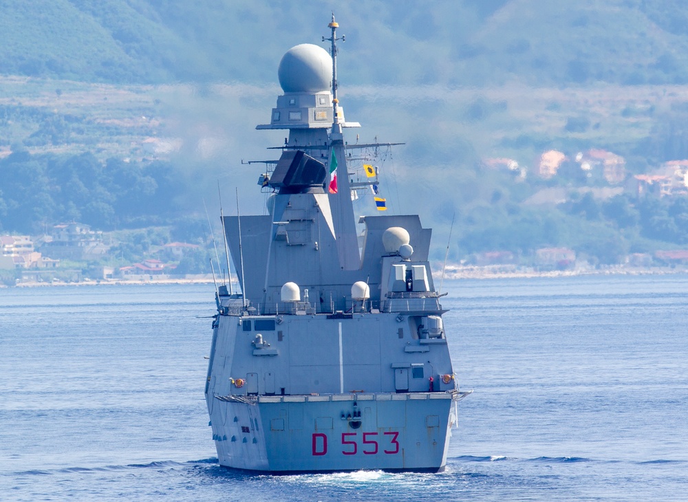 CSG-21 Transit Strait of Messina