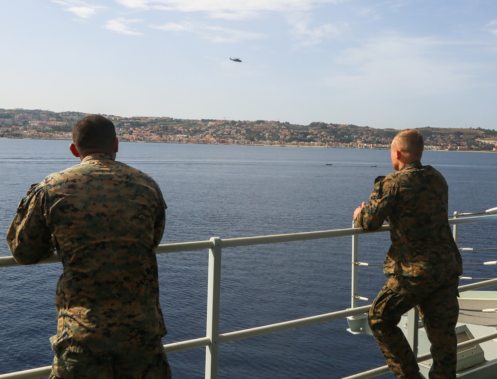 CSG-21 Transit Strait of Messina