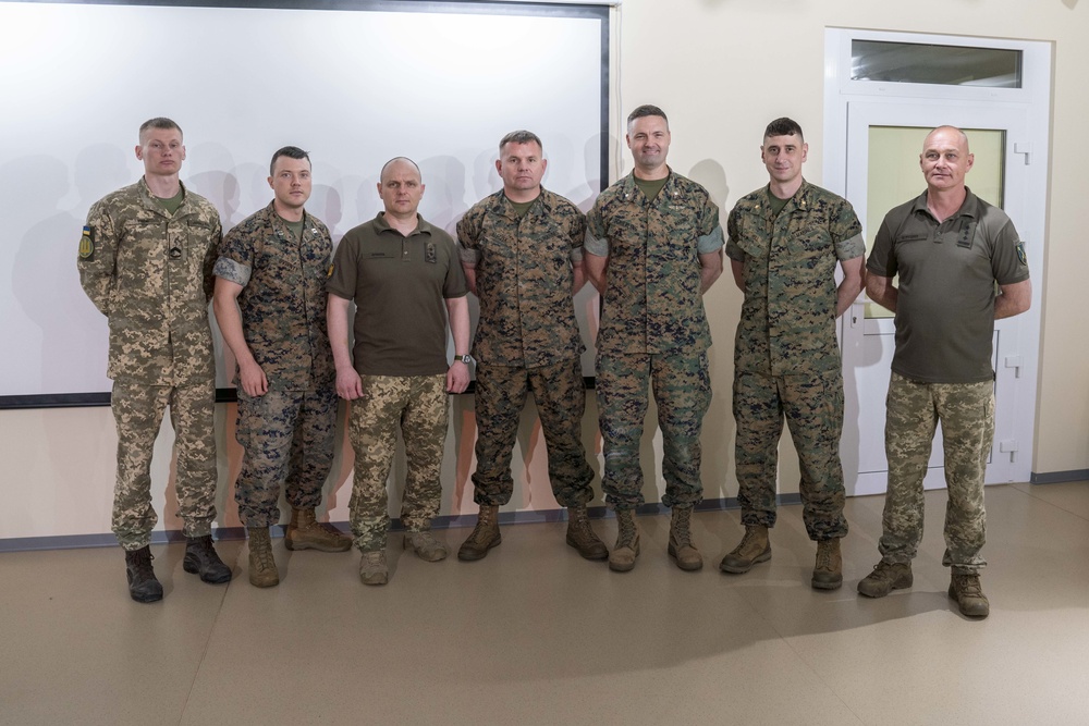 MARFOREUR/AF Marines meet with Ukrainian Marine Key Leaders