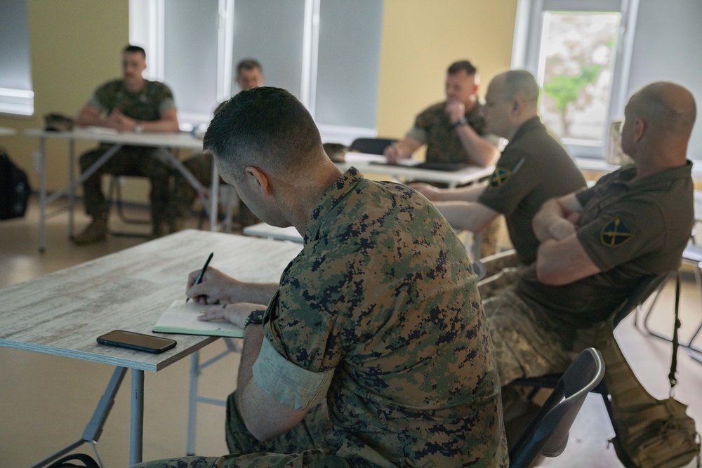 MARFOREUR/AF Marines meet with Ukrainian Marine Key Leaders