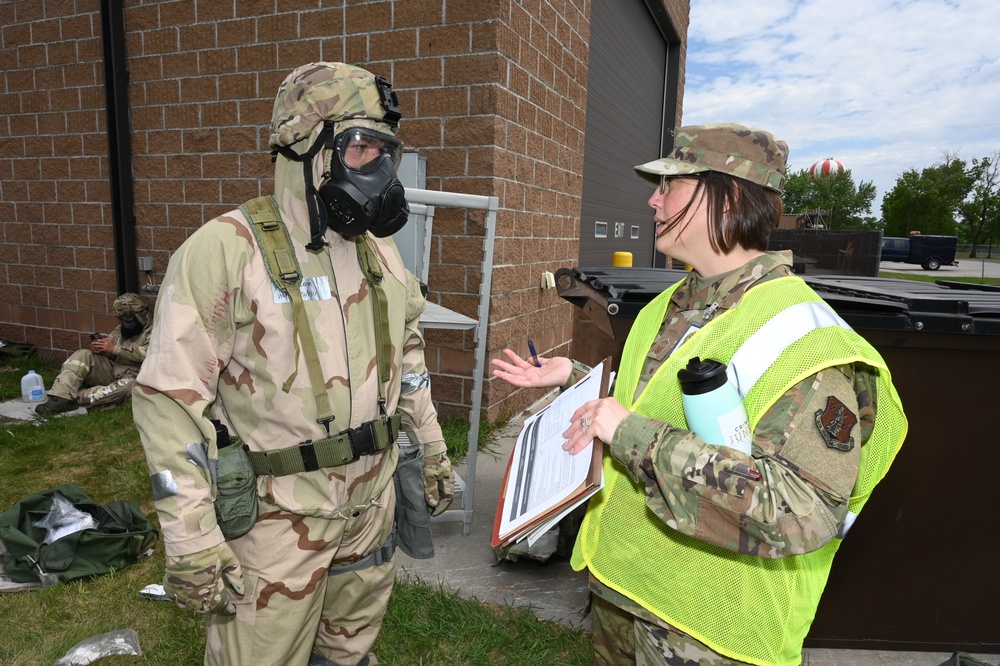 119th Services Flight sets up mobile kitchen and feeds unit during exercise