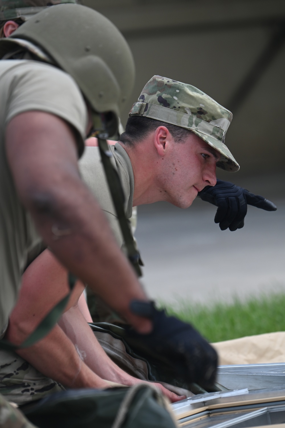 119th Services Flight sets up mobile kitchen and feeds unit during exercise