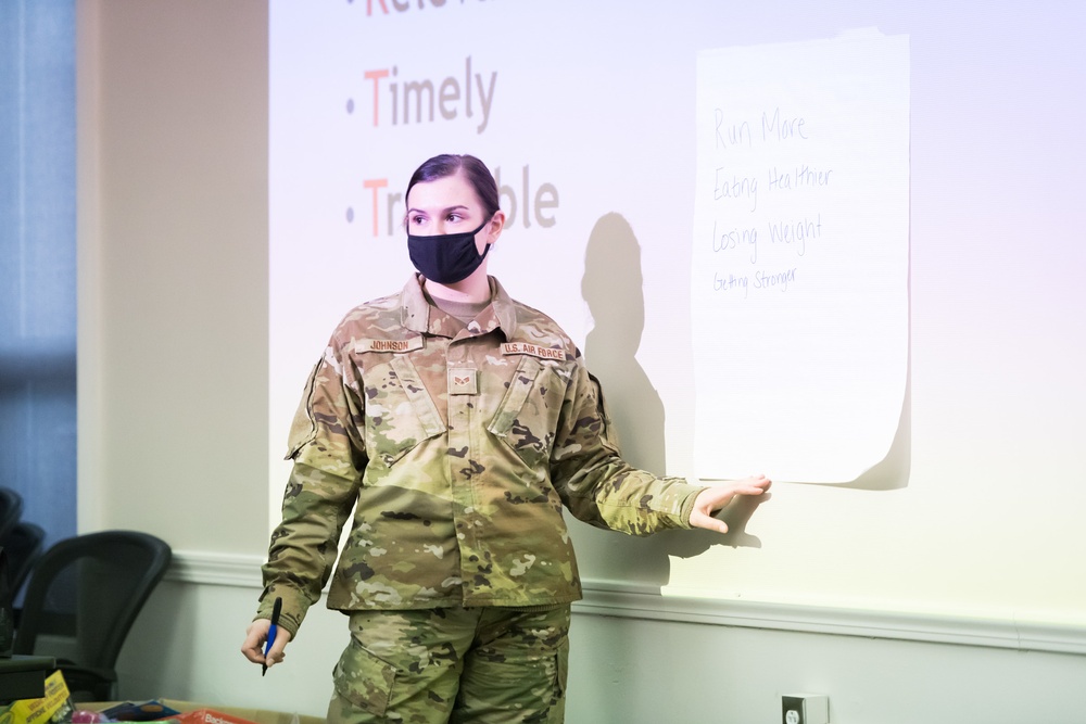 Lunch and Learn brings fitness tips to Airmen
