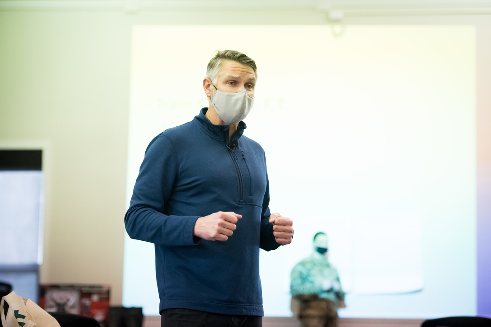 Lunch and Learn brings fitness tips to Airmen