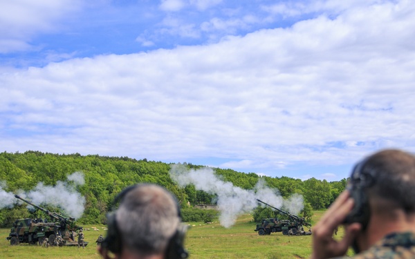 2d MARDIV CG visits French Forces