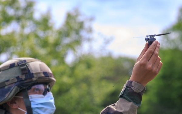 2d MARDIV CG visits French Forces
