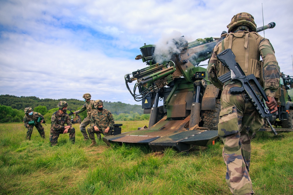2d MARDIV CG visits French Forces