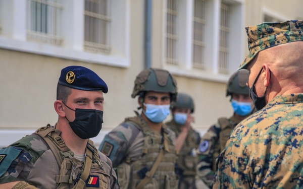 2d MARDIV CG visits French Forces