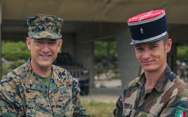 2d MARDIV CG visits French Forces