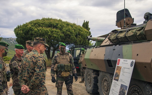 2d MARDIV CG visits French Forces