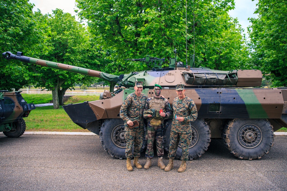 2d MARDIV CG visits French Forces