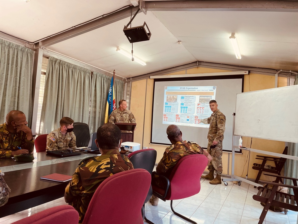 U.S. Army Soldiers from 5th SFAB provide capabilities briefing in Papua New Guinea