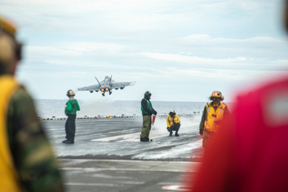 USS Ronald Reagan (CVN 76) Flight Operations