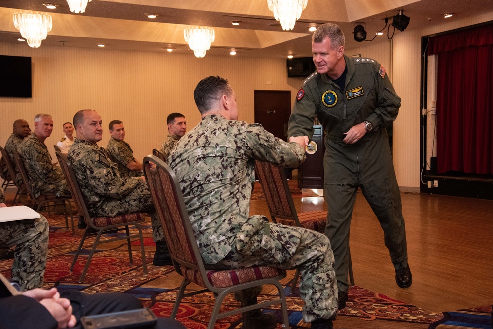 Commander, U.S. Pacific Fleet visits CFAY
