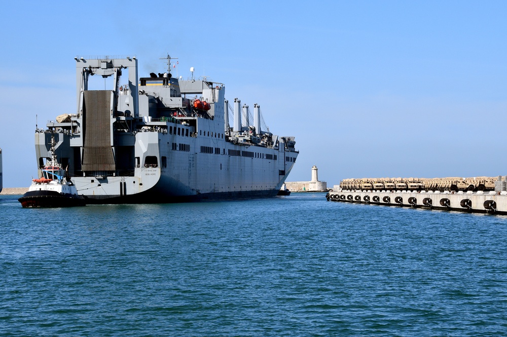 839th Transportation Battalion dock operations at Livorno Port
