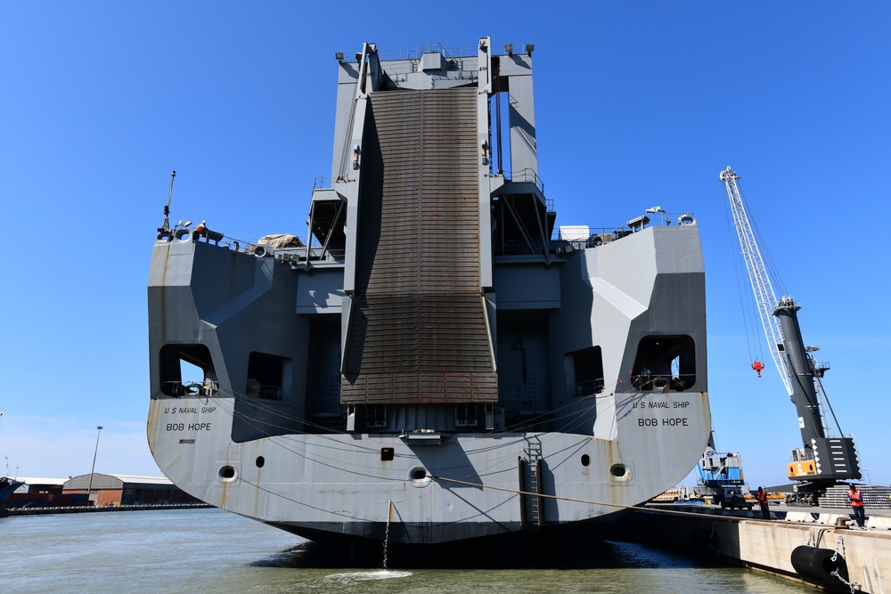 839th Transportation Battalion dock operations at Livorno Port