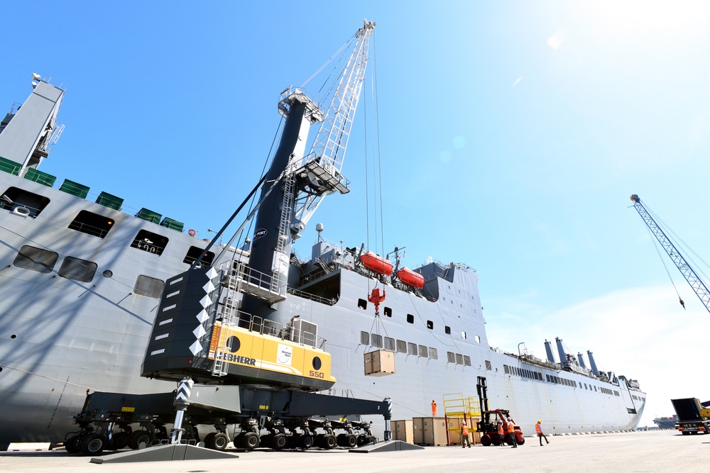 839th Transportation Battalion dock operations at Livorno Port
