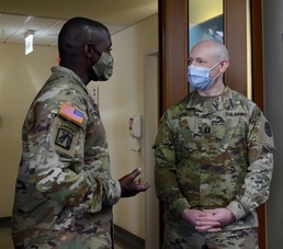 The Army Surgeon General visits Wiesbaden Health Clinic