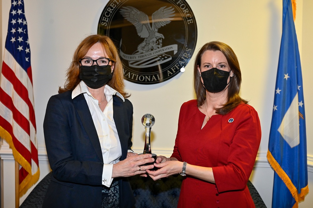 Robyn Russell IA Excellence Award