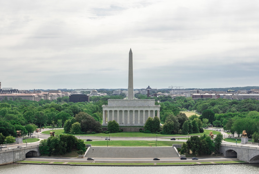 Aerial photos over Pentagon and National Mall