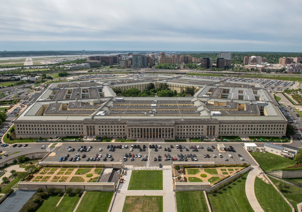 Aerial photos over Pentagon and National Mall