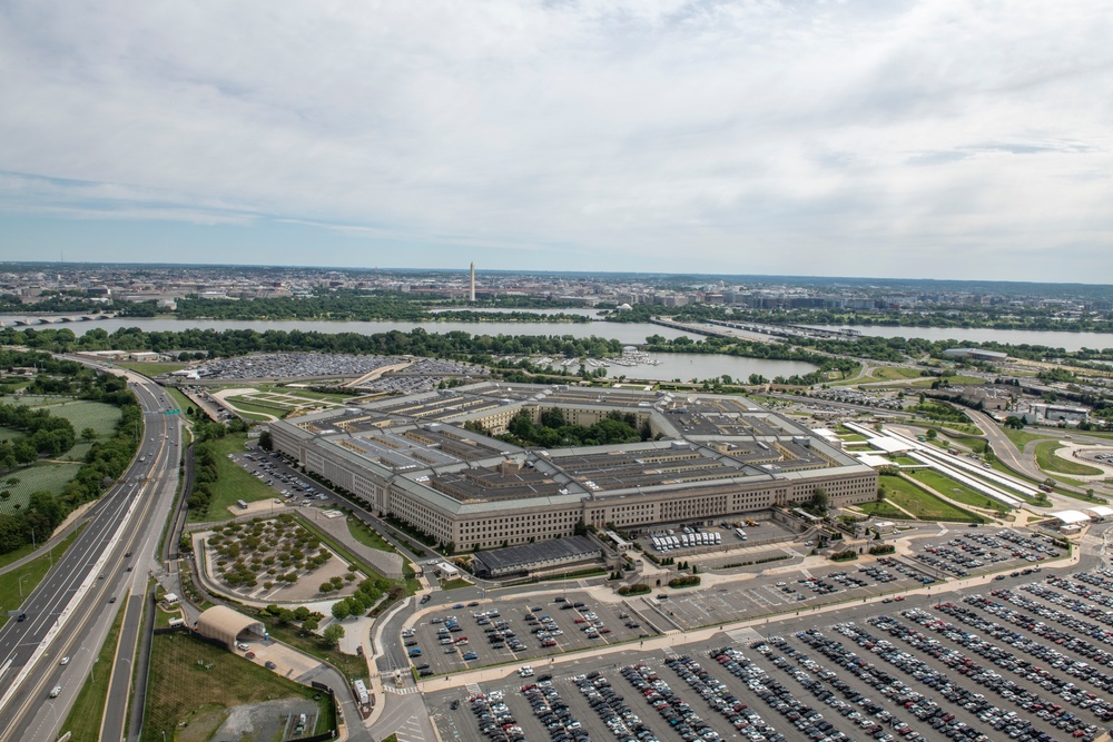 Aerial photos over Pentagon and National Mall