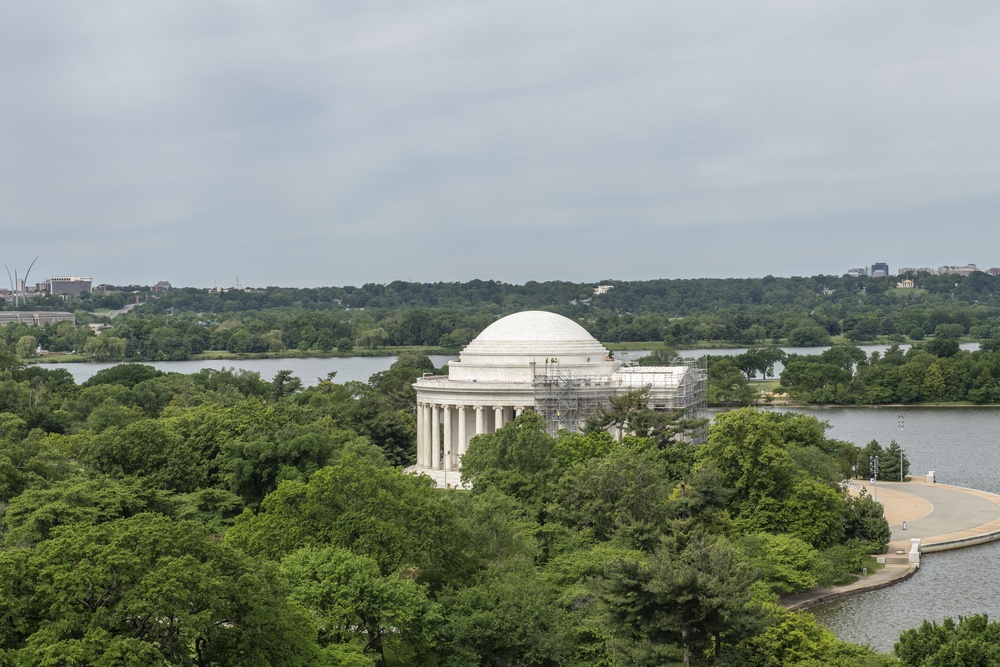 Aerial photos over Pentagon and National Mall