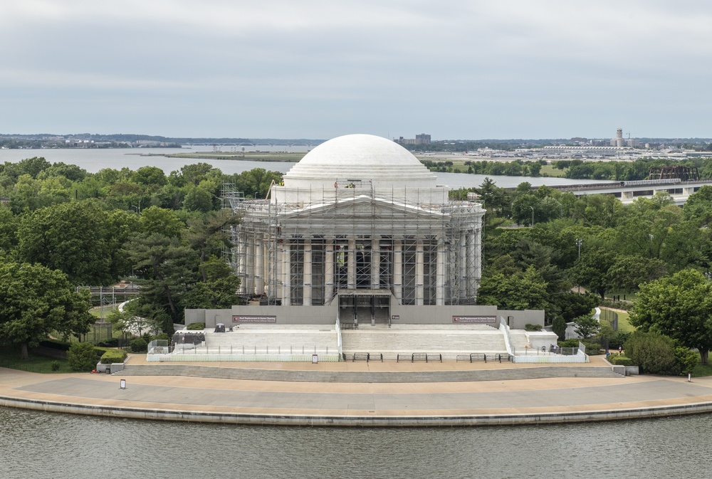 Aerial photos over Pentagon and National Mall