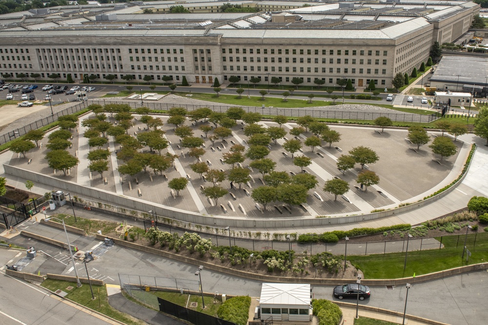 Aerial photos over Pentagon and National Mall