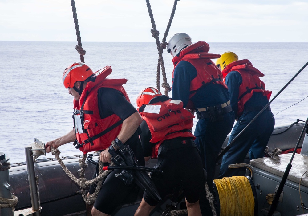 USS Ronald Reagan (CVN 76) Small Boat Operations