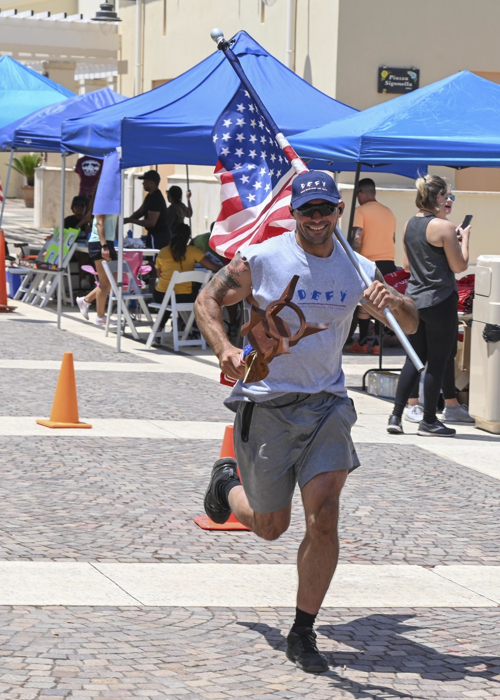 Sailors Participate in Memorial Day Run