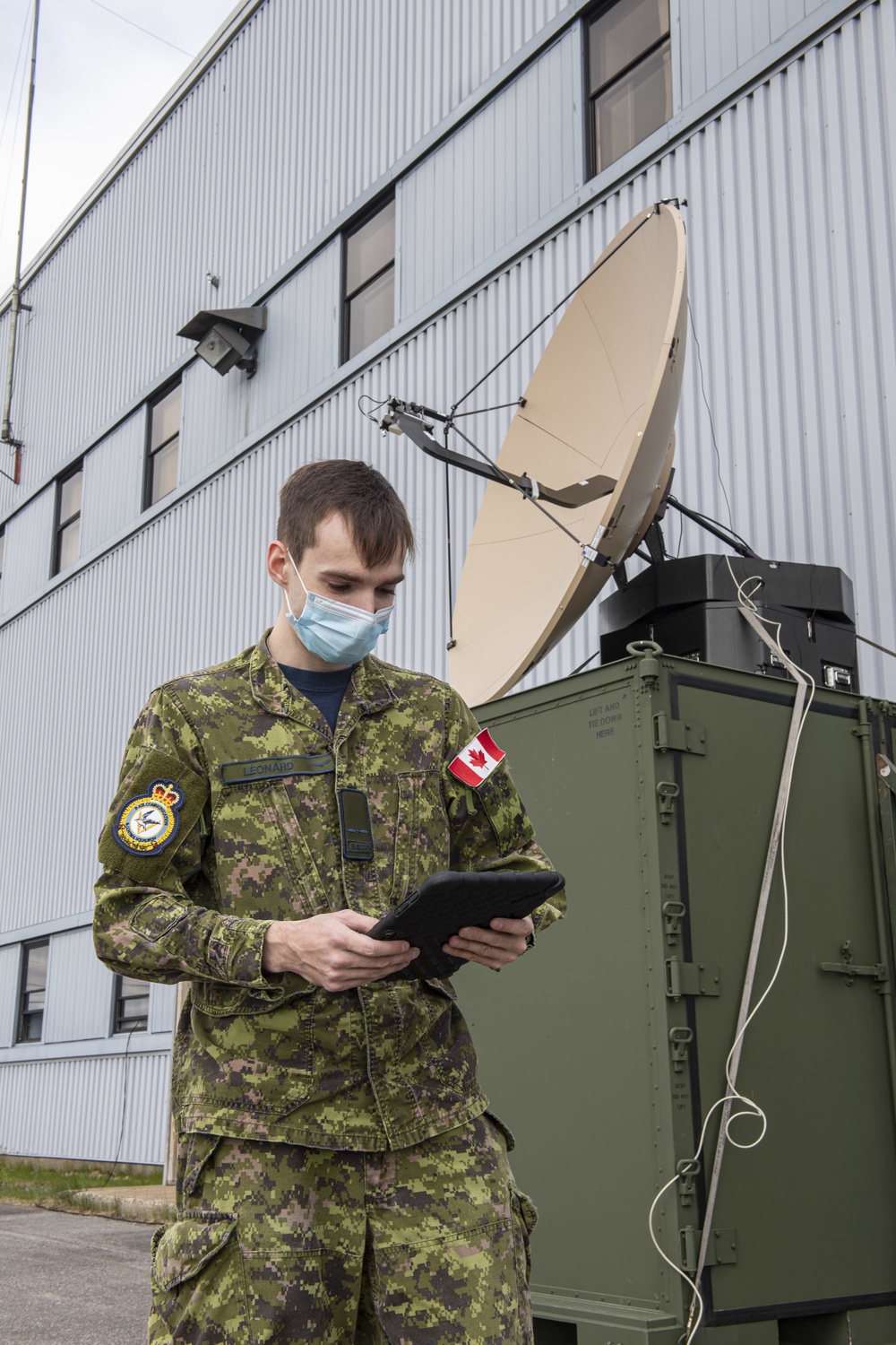 FA-240 Satellite Antenna
