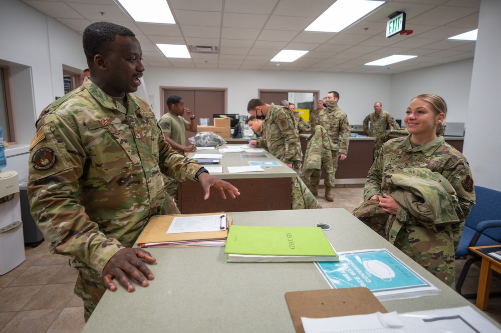 168th Wing Airmen Receive Uniform Items For Arctic Environment