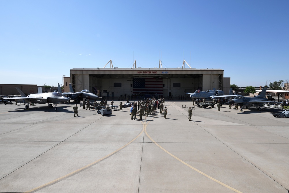 F-16 Fighting Falcon's Landslide Win