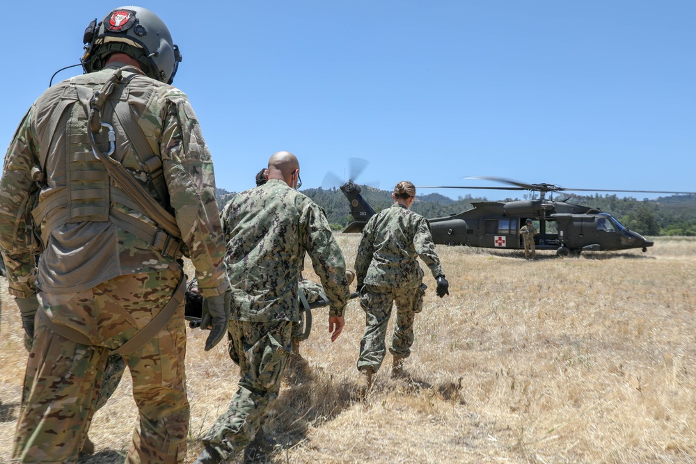 Servicemembers Practice Medical Evacuations During CSTX 91-21-01