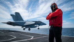 USS Carl Vinson Conducts Flight Operations