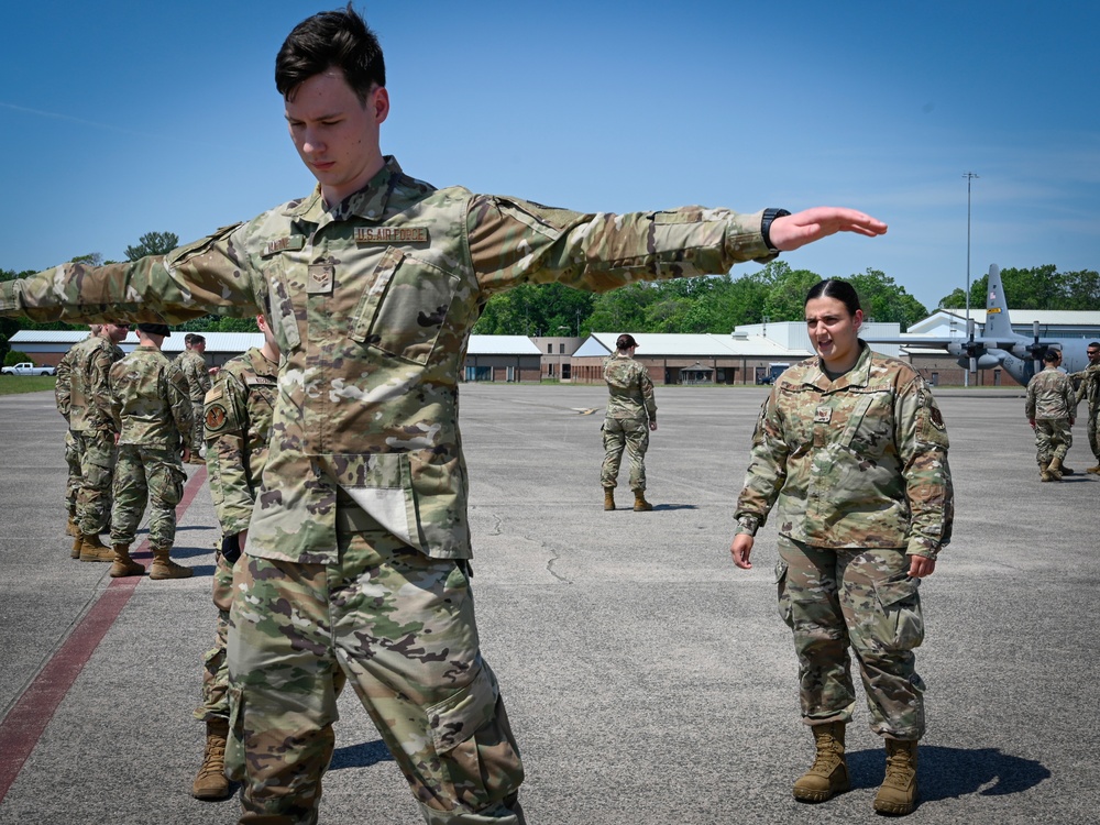 103rd Airlift Wing trains multi-capable maintainers