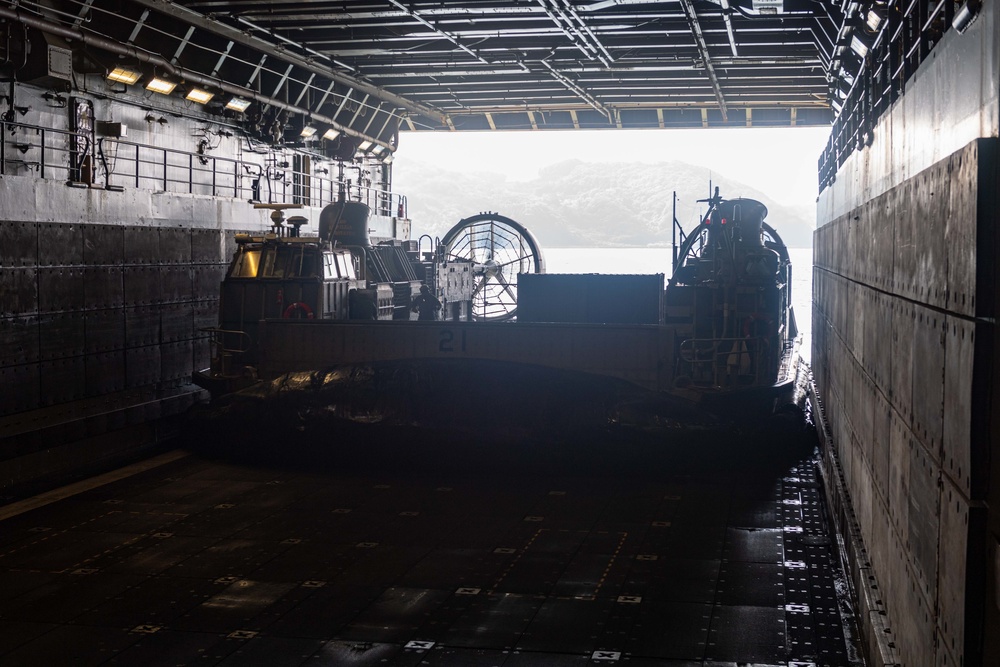 USS New Orleans LCAC Ops Underway