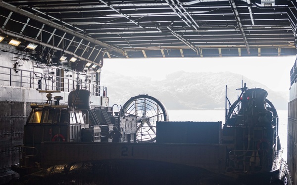 USS New Orleans LCAC Ops Underway