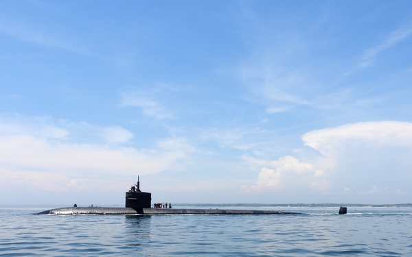 USS Providence and U.S. Coast Guard Helicopter Personnel Transfer Exercise